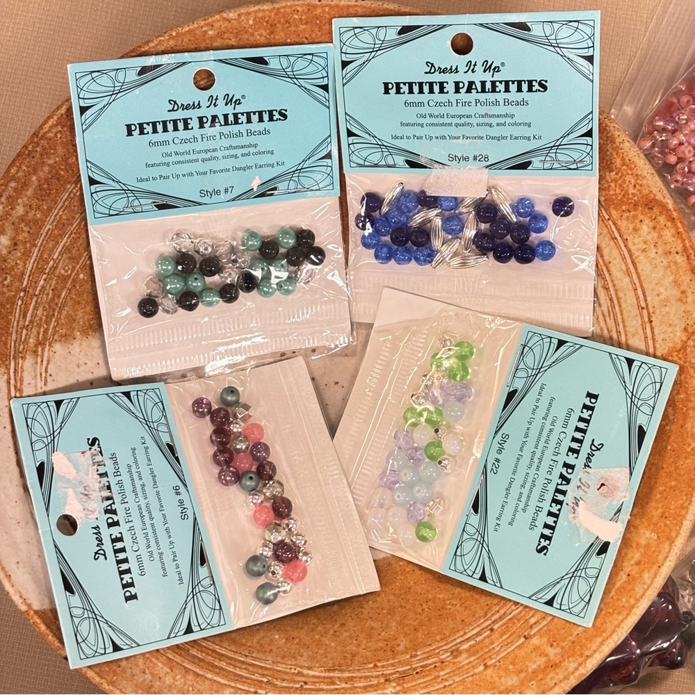 Assorted Bead Mix Collection (58 bags) - Picture 4 of 17